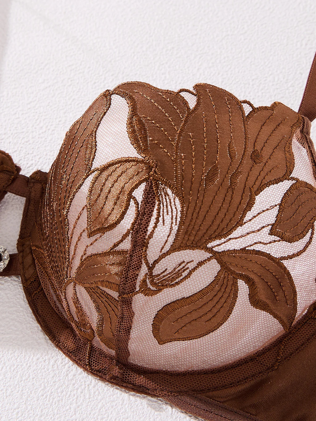 Coffee-colored embroidered print pajama set - A set featuring a floral design suitable for women, a sexy bra ZA824031