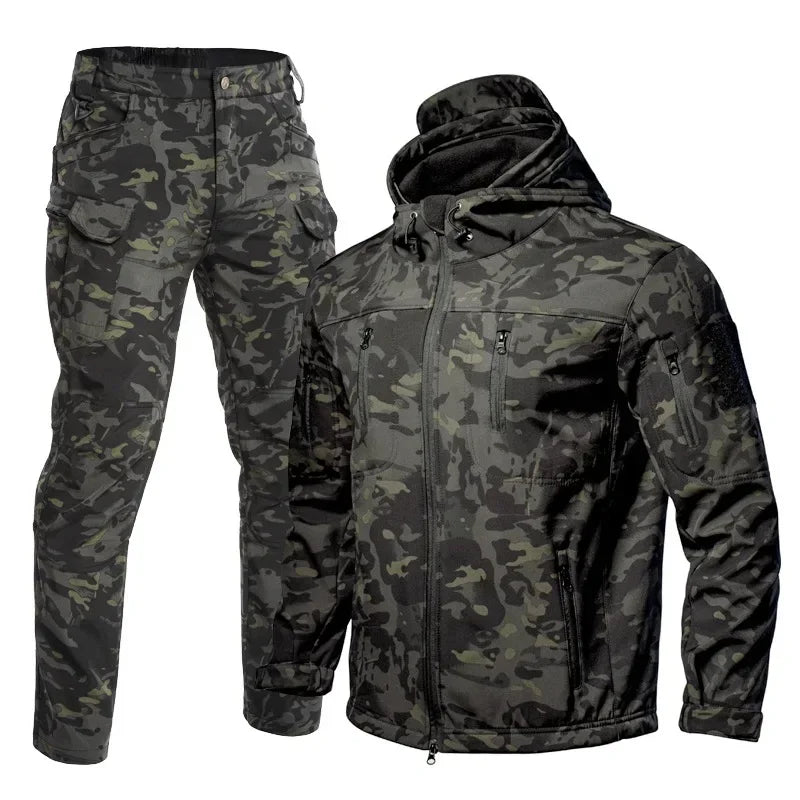 Waterproof Softshell Camouflage Hiking Outerwear Fleece Lined Outdoor Jacket Pants Set Warm Waterproof Winter Mountain Climbing